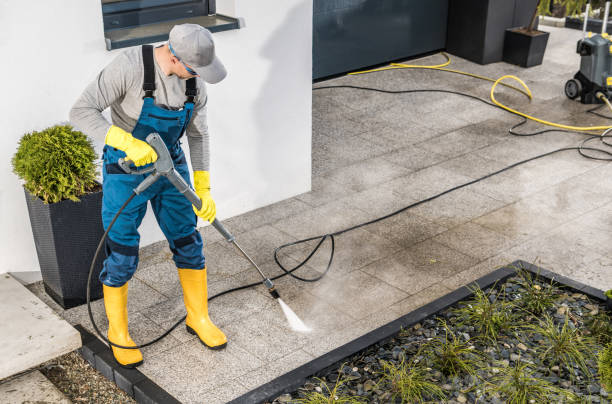 Best Commercial Pressure Washing  in Tawas City, MI